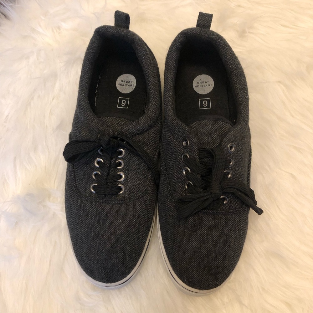 NWOT Men’s URBAN HERITAGE Shoes
